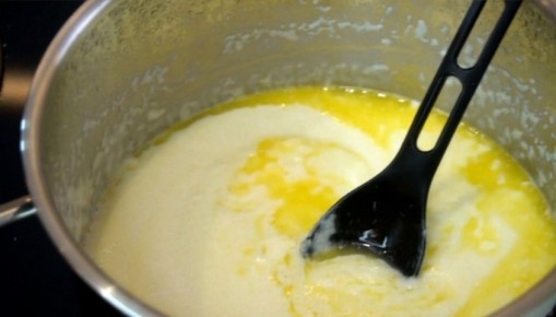 как приготовить идеальную манную кашу с карамелизированными яблоками