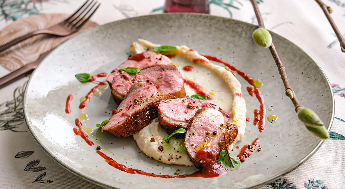 Утиная грудка с пюре из сельдерея: наслаждение для гурманов