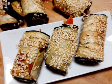 Непревзойденные рулетики из баклажанов: идеальная закуска для любого стола