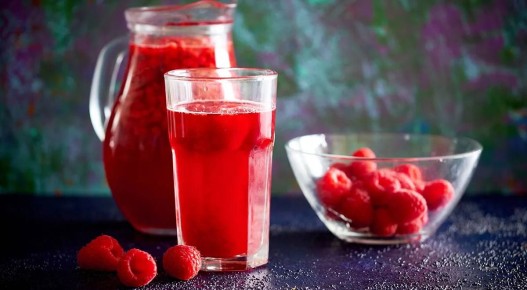Морс или компот: какой напиток на самом деле полезнее