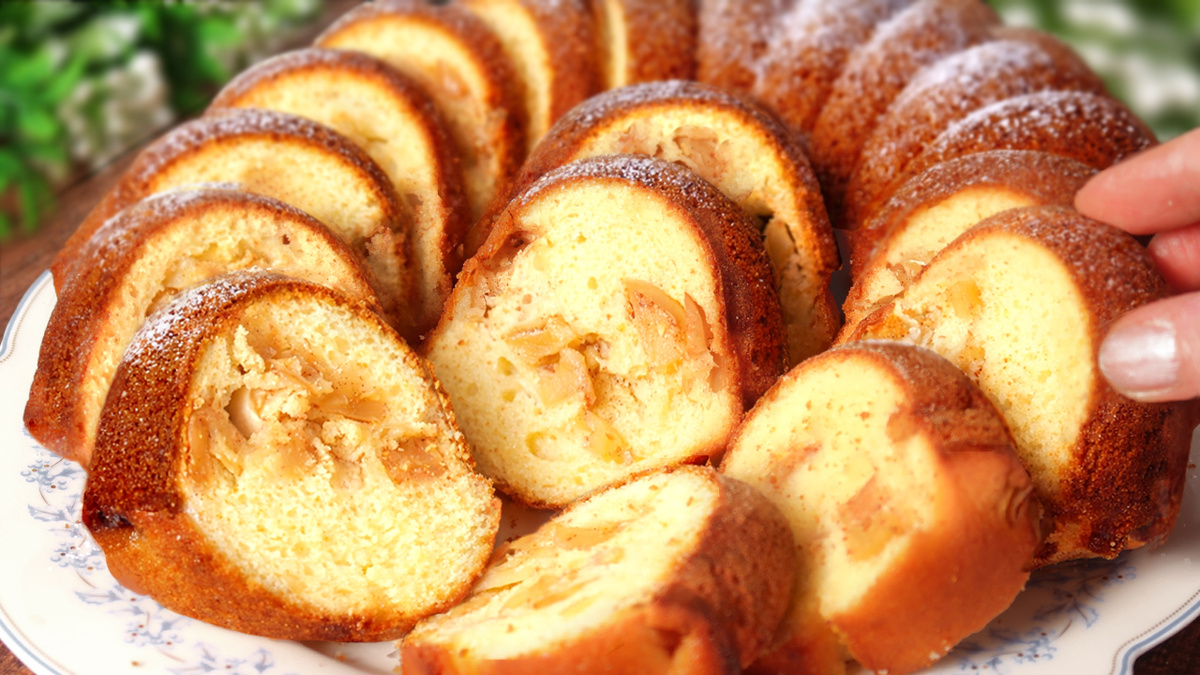 Идеальный яблочный пирог за 10 минут: просто и восхитительно