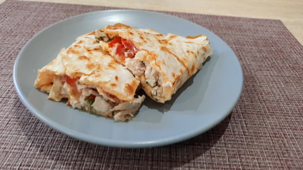 Лаваш на завтрак: вкусно, просто и не надоест