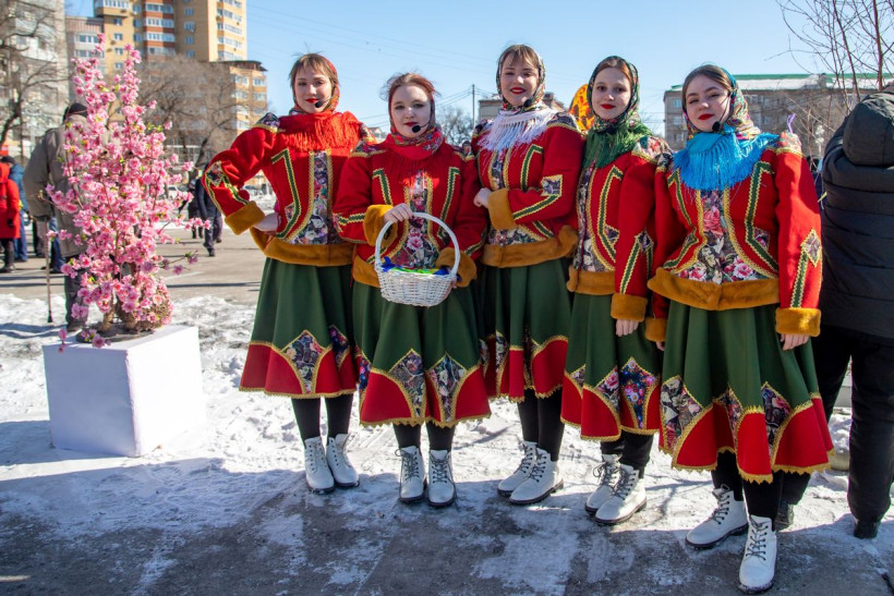 Погружение в культуру: масленичные праздники на фестивале ЗимаНаАмуре