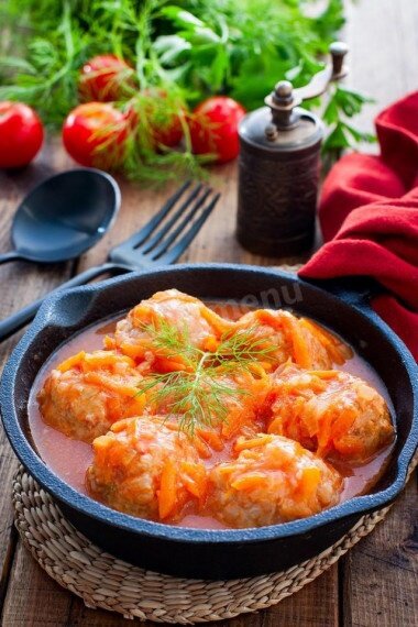Тефтели в томатном соусе: простой рецепт для вкусного ужина