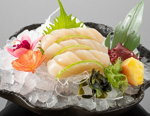 Искусство нарезки сашими: как форма и толщина меняют вкусовые ощущения