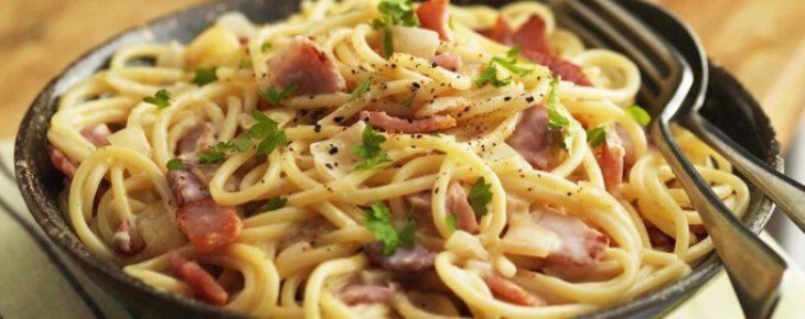 Создаем итальянский шедевр: спагетти с беконом и чесноком