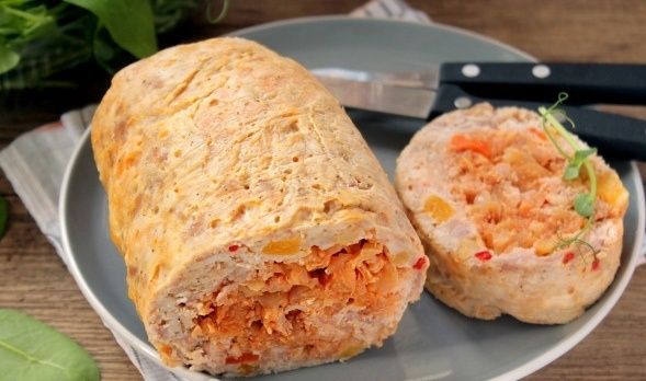 Мясной рулет с капустой