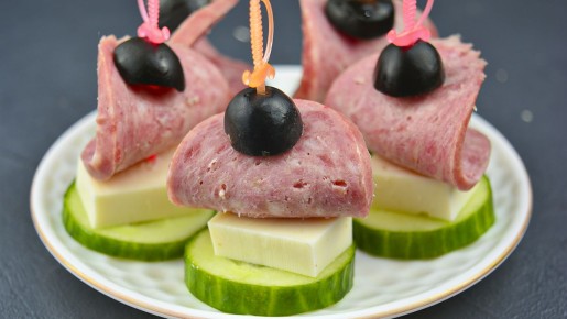 Канапе на шпажке: быстрое и эффектное угощение для любого стола