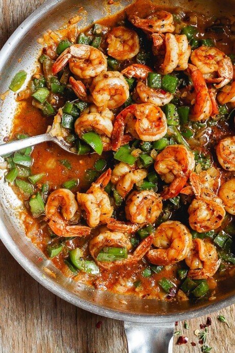 Нежные креветки с болгарским перцем: легкий и вкусный рецепт