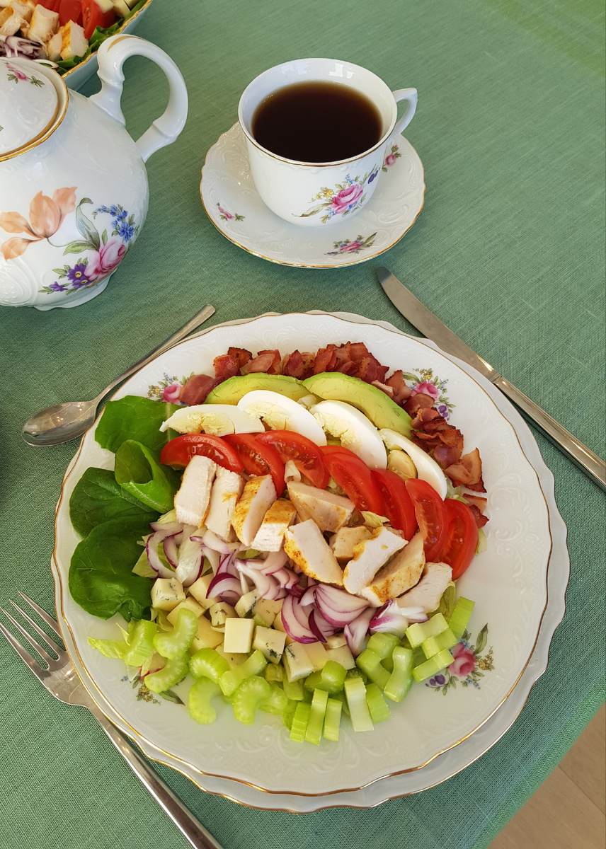 Салат "Кобб"