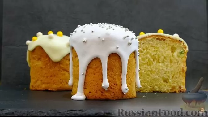 Пасхальные угощения: куличи и творожные пасхи