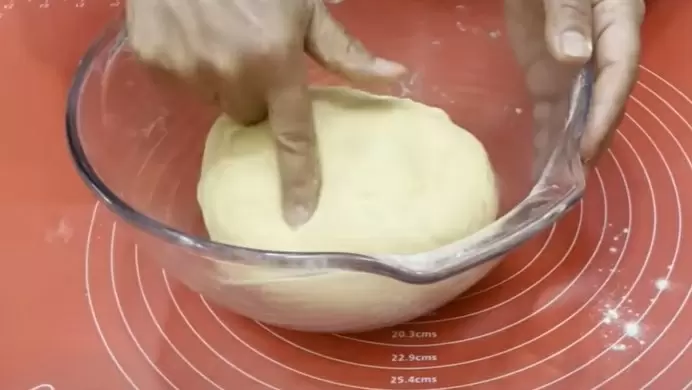 Творожный пирог, который покорит всех: Легкий и вкусный рецепт для повседневной выпечки